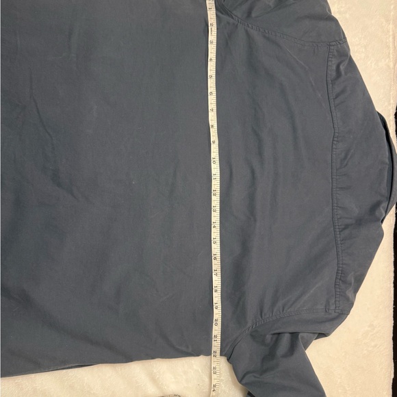 Eddie Bauer Navy Shacket Style with buffalo plaid lining - Picture 11 of 13